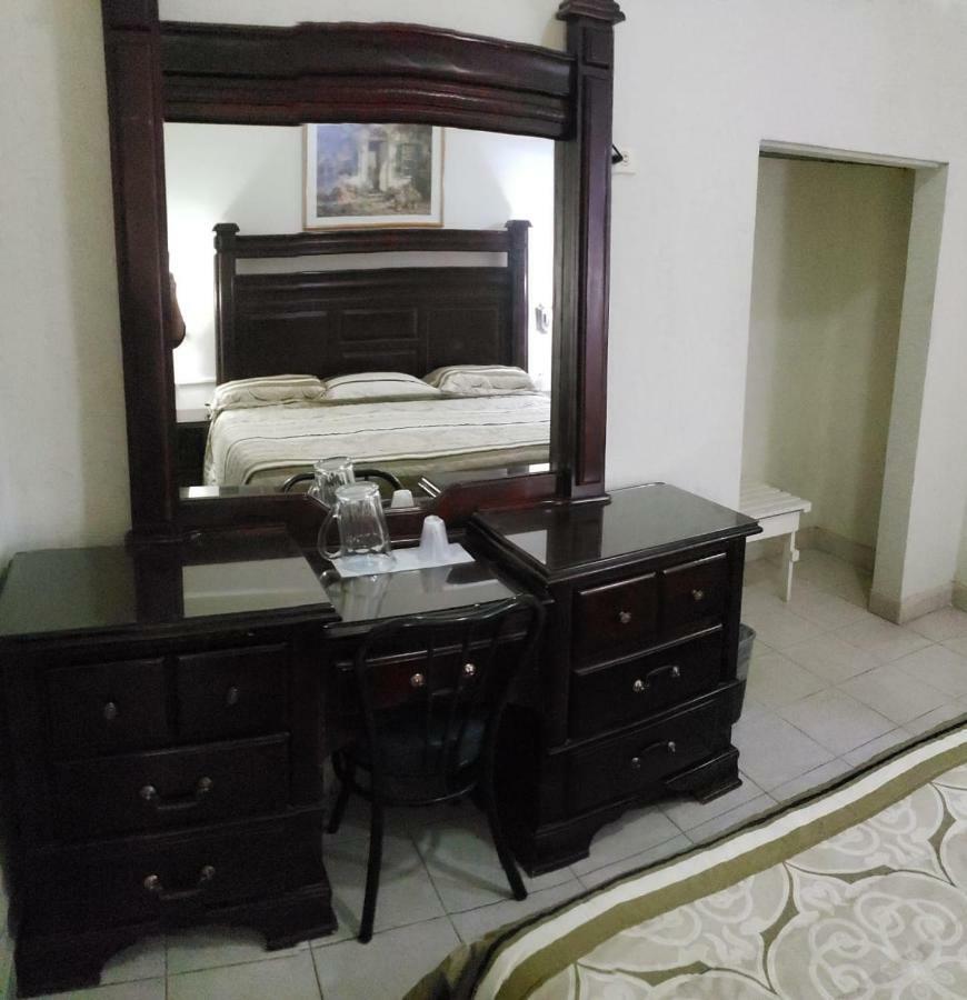 Hotel Baeza Delicias Dış mekan fotoğraf